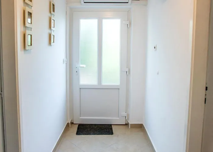 公寓 With A Parking Space Starigrad, Paklenica - 6575 斯塔利格拉德-帕克利尼卡